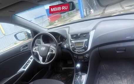Hyundai Solaris II рестайлинг, 2012 год, 760 000 рублей, 4 фотография