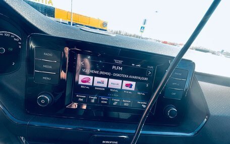 Volkswagen Polo VI (EU Market), 2021 год, 1 870 000 рублей, 18 фотография