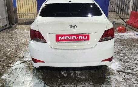 Hyundai Solaris II рестайлинг, 2016 год, 39 фотография