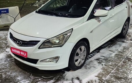 Hyundai Solaris II рестайлинг, 2016 год, 37 фотография