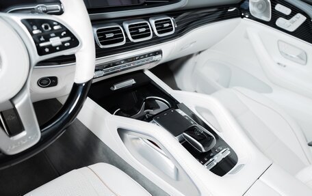 Mercedes-Benz Maybach GLS I, 2022 год, 41 000 000 рублей, 37 фотография