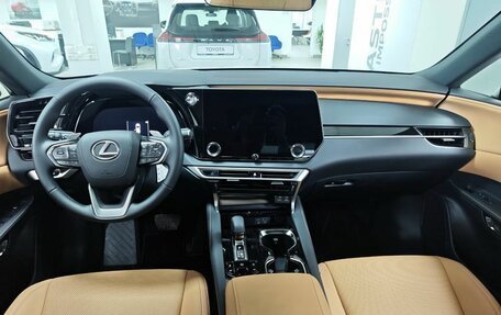 Lexus RX IV рестайлинг, 2025 год, 8 400 000 рублей, 10 фотография