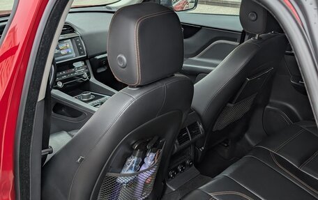 Jaguar F-Pace, 2017 год, 2 550 000 рублей, 14 фотография