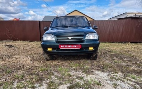 Chevrolet Niva I рестайлинг, 2005 год, 330 000 рублей, 2 фотография