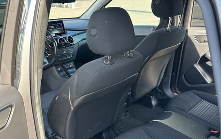 Mercedes-Benz B-Класс, 2015 год, 1 420 000 рублей, 6 фотография