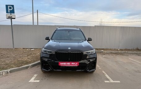 BMW X7, 2020 год, 7 500 000 рублей, 10 фотография