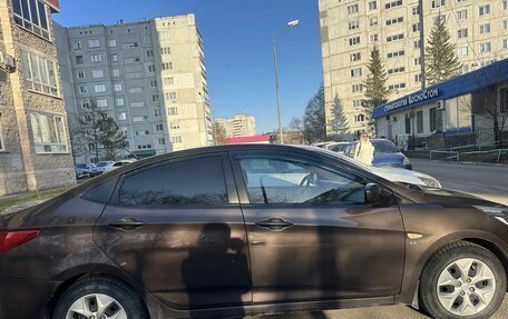 Hyundai Solaris II рестайлинг, 2015 год, 890 000 рублей, 3 фотография