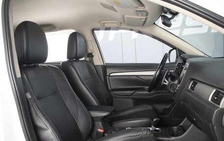 Mitsubishi Outlander III рестайлинг 3, 2013 год, 1 480 000 рублей, 7 фотография