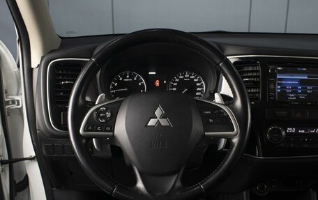 Mitsubishi Outlander III рестайлинг 3, 2013 год, 1 480 000 рублей, 11 фотография