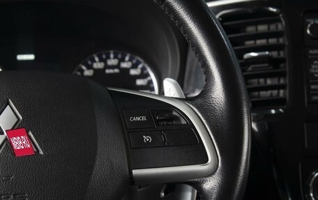 Mitsubishi Outlander III рестайлинг 3, 2013 год, 1 480 000 рублей, 13 фотография