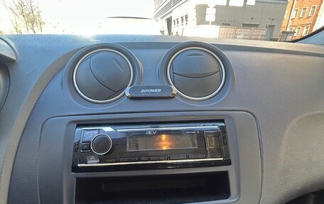 SEAT Ibiza IV рестайлинг 2, 2009 год, 390 000 рублей, 9 фотография