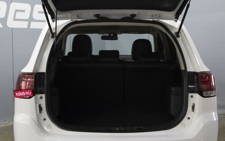 Mitsubishi Outlander III рестайлинг 3, 2013 год, 1 480 000 рублей, 20 фотография