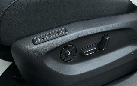 Volkswagen Tiguan, 2026 год, 4 700 000 рублей, 19 фотография