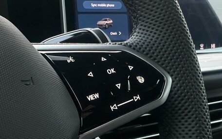 Volkswagen Tiguan, 2026 год, 4 700 000 рублей, 37 фотография