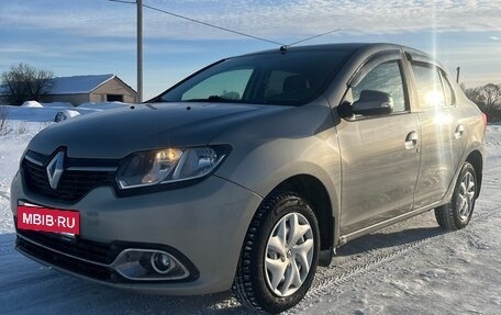 Renault Logan II, 2015 год, 800 000 рублей, 6 фотография