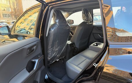 Toyota RAV4, 2025 год, 4 450 000 рублей, 12 фотография