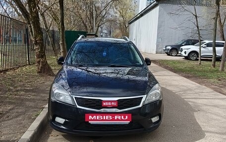 KIA cee'd I рестайлинг, 2010 год, 1 000 000 рублей, 9 фотография