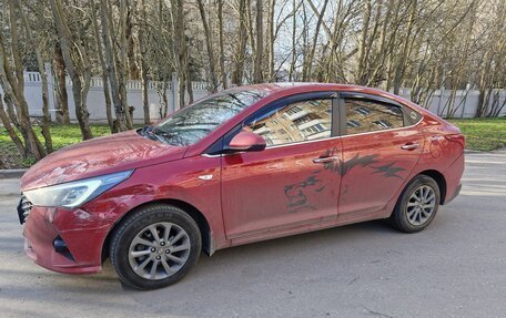 Hyundai Solaris II рестайлинг, 2021 год, 1 700 000 рублей, 2 фотография