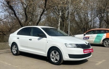 Skoda Rapid I, 2015 год, 897 000 рублей, 3 фотография