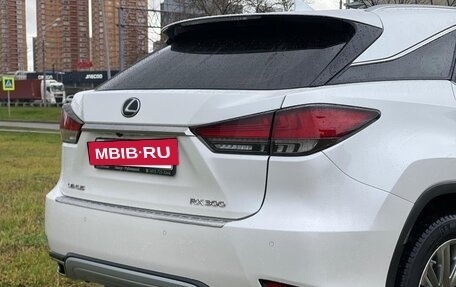 Lexus RX IV рестайлинг, 2020 год, 5 150 000 рублей, 8 фотография