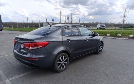 KIA Rio III рестайлинг, 2015 год, 900 000 рублей, 4 фотография