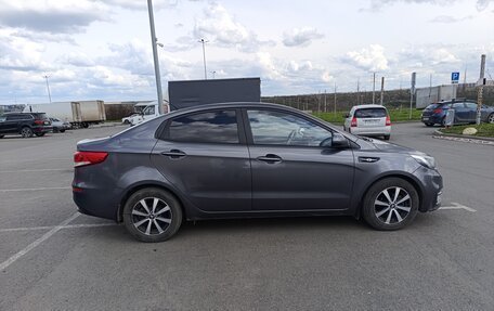 KIA Rio III рестайлинг, 2015 год, 900 000 рублей, 10 фотография