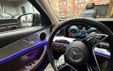 Mercedes-Benz E-Класс, 2021 год, 4 600 000 рублей, 5 фотография