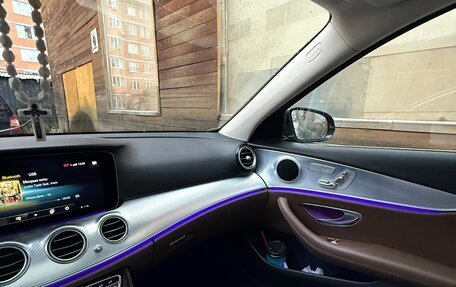 Mercedes-Benz E-Класс, 2021 год, 4 600 000 рублей, 6 фотография