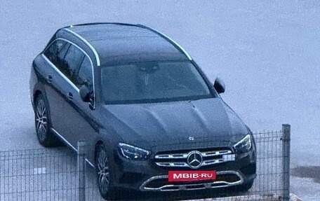Mercedes-Benz E-Класс, 2021 год, 4 600 000 рублей, 15 фотография