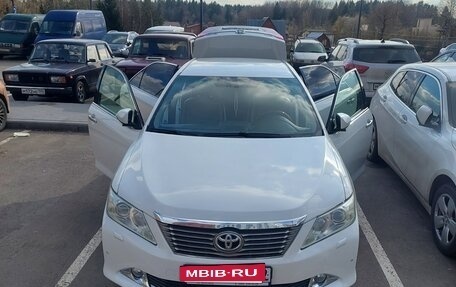 Toyota Camry, 2012 год, 1 700 000 рублей, 8 фотография
