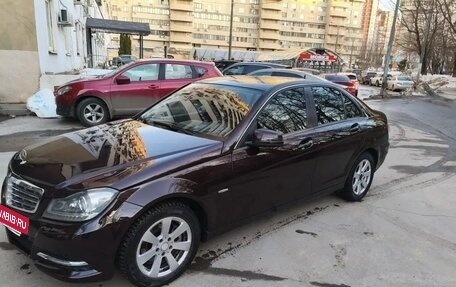 Mercedes-Benz C-Класс, 2011 год, 1 100 000 рублей, 3 фотография
