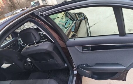 Mercedes-Benz C-Класс, 2011 год, 1 100 000 рублей, 10 фотография