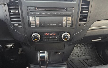 Mitsubishi Pajero IV, 2012 год, 2 050 000 рублей, 7 фотография