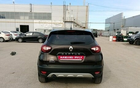 Renault Kaptur I рестайлинг, 2017 год, 1 220 000 рублей, 4 фотография