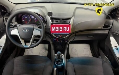 Hyundai Solaris II рестайлинг, 2016 год, 830 000 рублей, 12 фотография