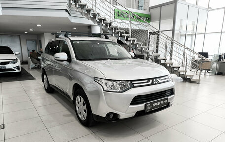 Mitsubishi Outlander III рестайлинг 3, 2013 год, 1 520 000 рублей, 3 фотография