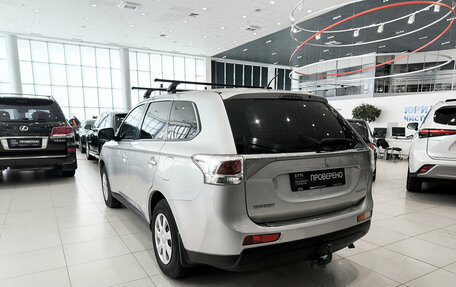 Mitsubishi Outlander III рестайлинг 3, 2013 год, 1 520 000 рублей, 8 фотография