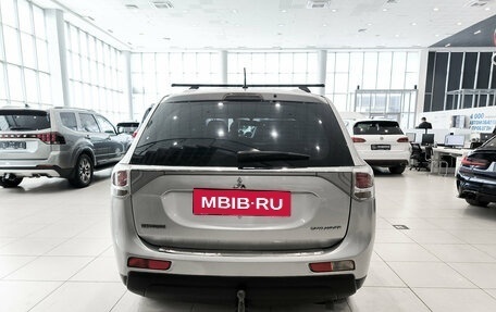 Mitsubishi Outlander III рестайлинг 3, 2013 год, 1 520 000 рублей, 7 фотография