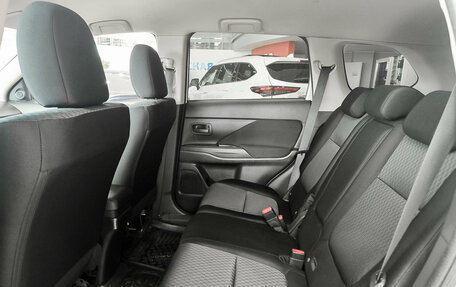 Mitsubishi Outlander III рестайлинг 3, 2013 год, 1 520 000 рублей, 15 фотография