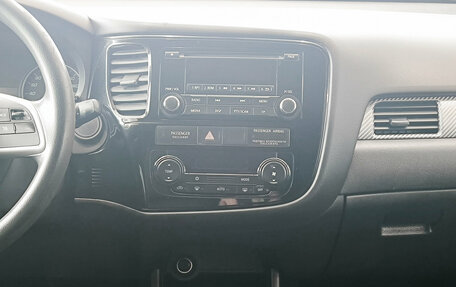 Mitsubishi Outlander III рестайлинг 3, 2013 год, 1 520 000 рублей, 18 фотография