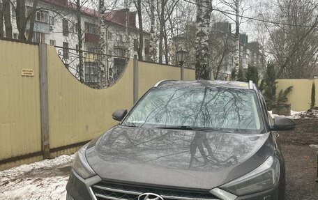 Hyundai Tucson III, 2019 год, 2 000 000 рублей, 1 фотография