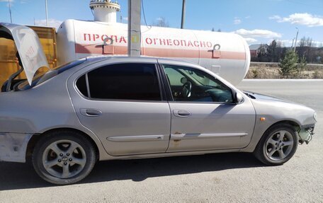 Nissan Maxima VIII, 2001 год, 400 000 рублей, 4 фотография