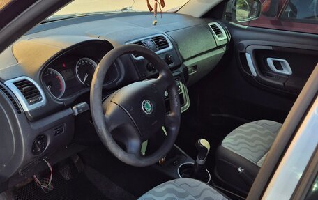 Skoda Fabia II, 2009 год, 400 000 рублей, 5 фотография