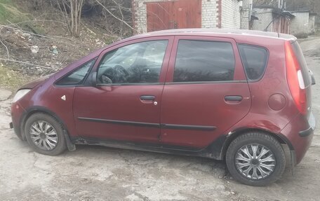 Mitsubishi Colt VI рестайлинг, 2005 год, 200 000 рублей, 3 фотография