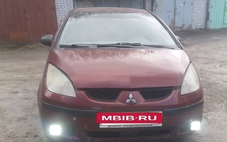 Mitsubishi Colt VI рестайлинг, 2005 год, 200 000 рублей, 4 фотография