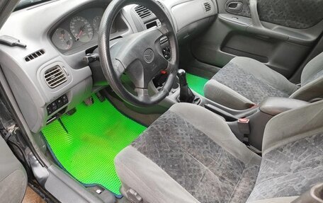 Mazda 323, 1999 год, 200 000 рублей, 5 фотография