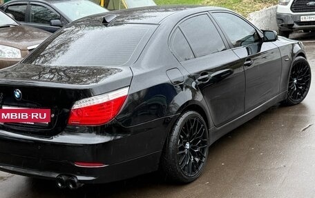 BMW 5 серия, 2008 год, 1 900 000 рублей, 7 фотография