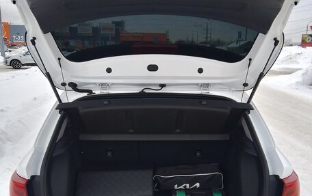 KIA Rio IV, 2021 год, 1 900 000 рублей, 11 фотография