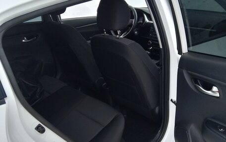 KIA Rio IV, 2021 год, 1 900 000 рублей, 16 фотография