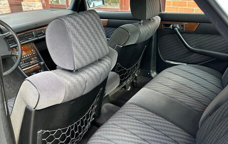 Mercedes-Benz S-Класс, 1986 год, 3 900 000 рублей, 9 фотография